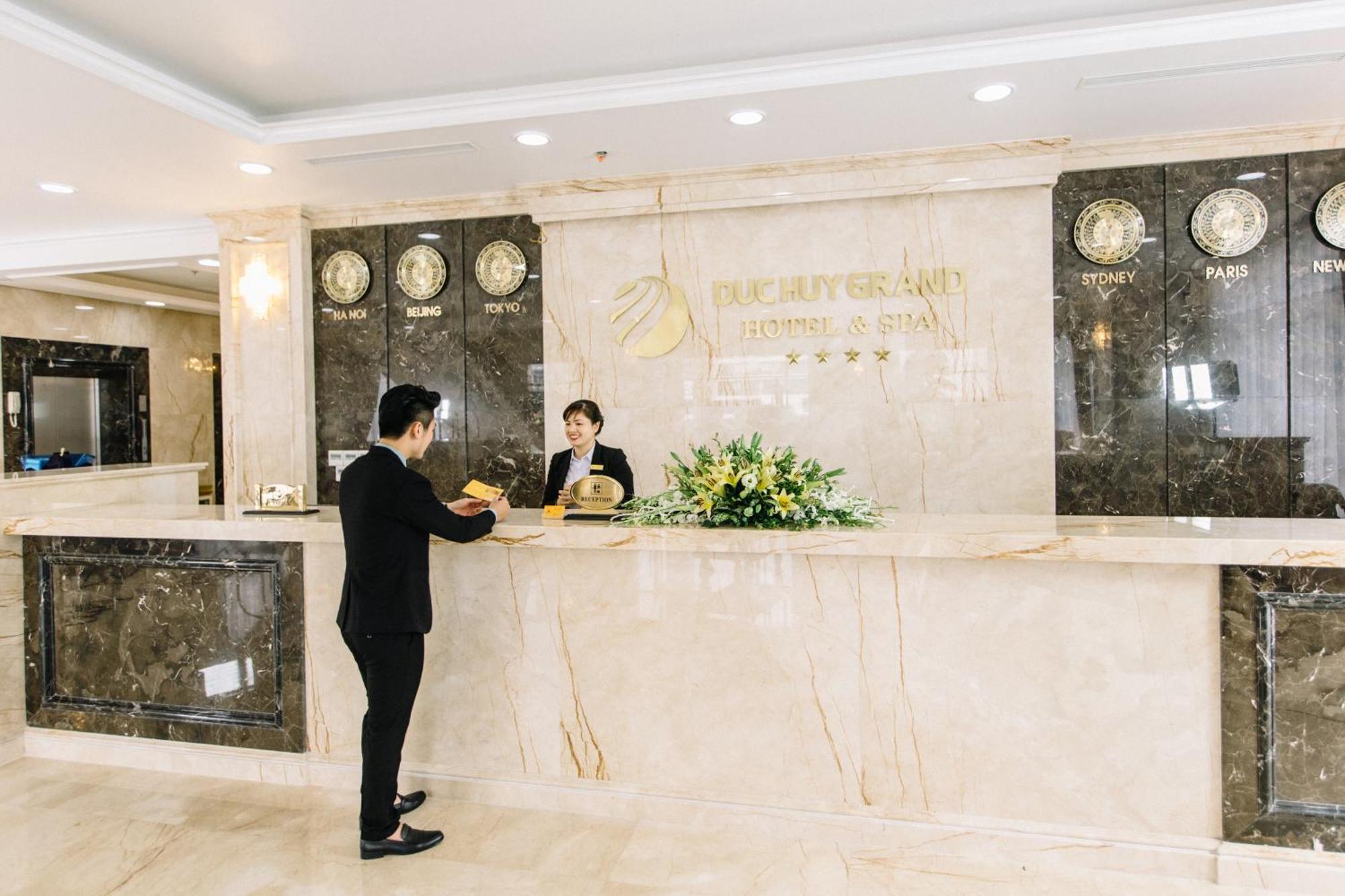 Отель Duc Huy Grand And 4*